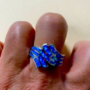 Beautiful cross cut opal sterling silver ring size 8.5